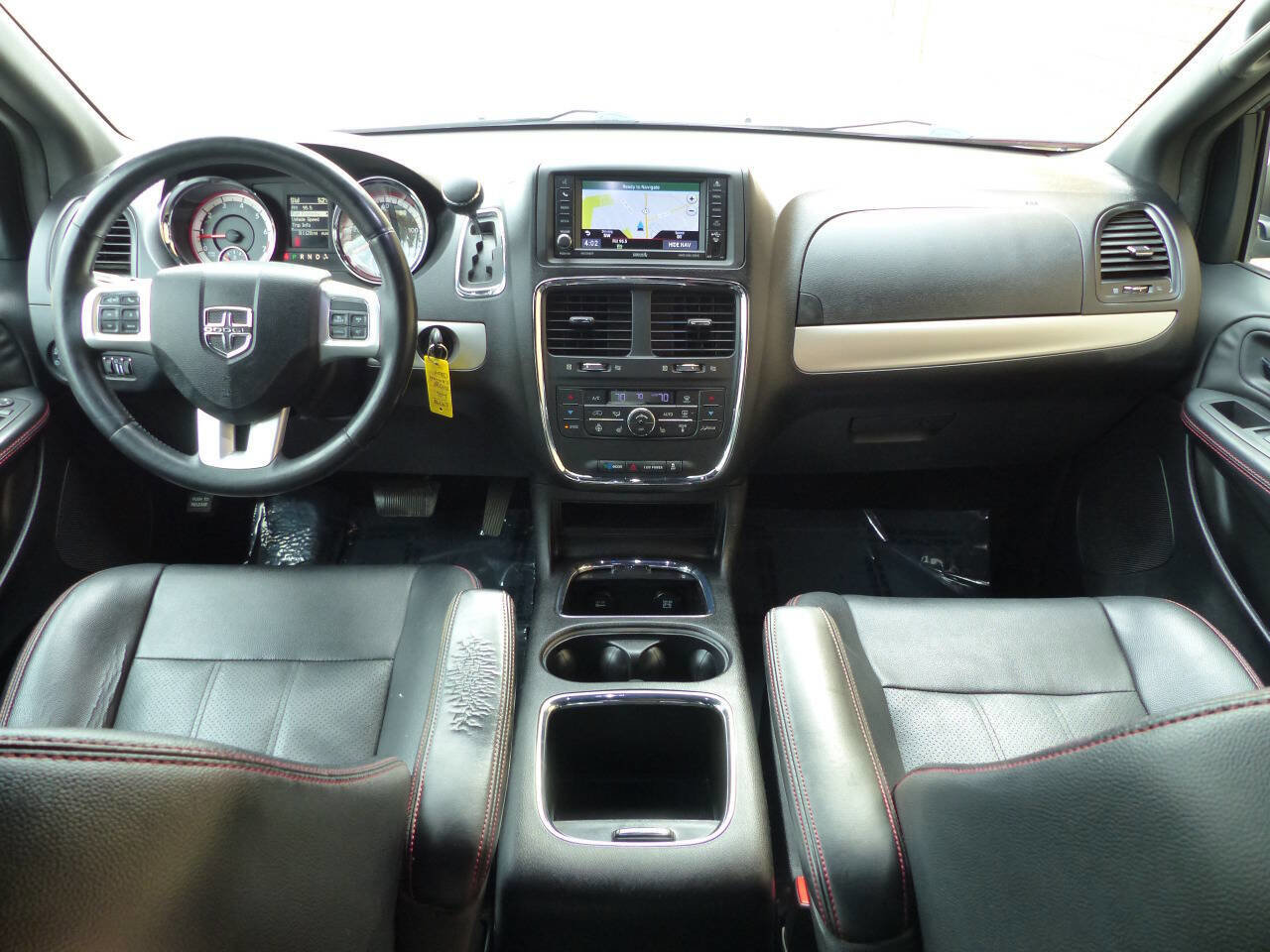 Used 2016 Dodge Grand Caravan R/T w/ Driver Convenience Group image 24