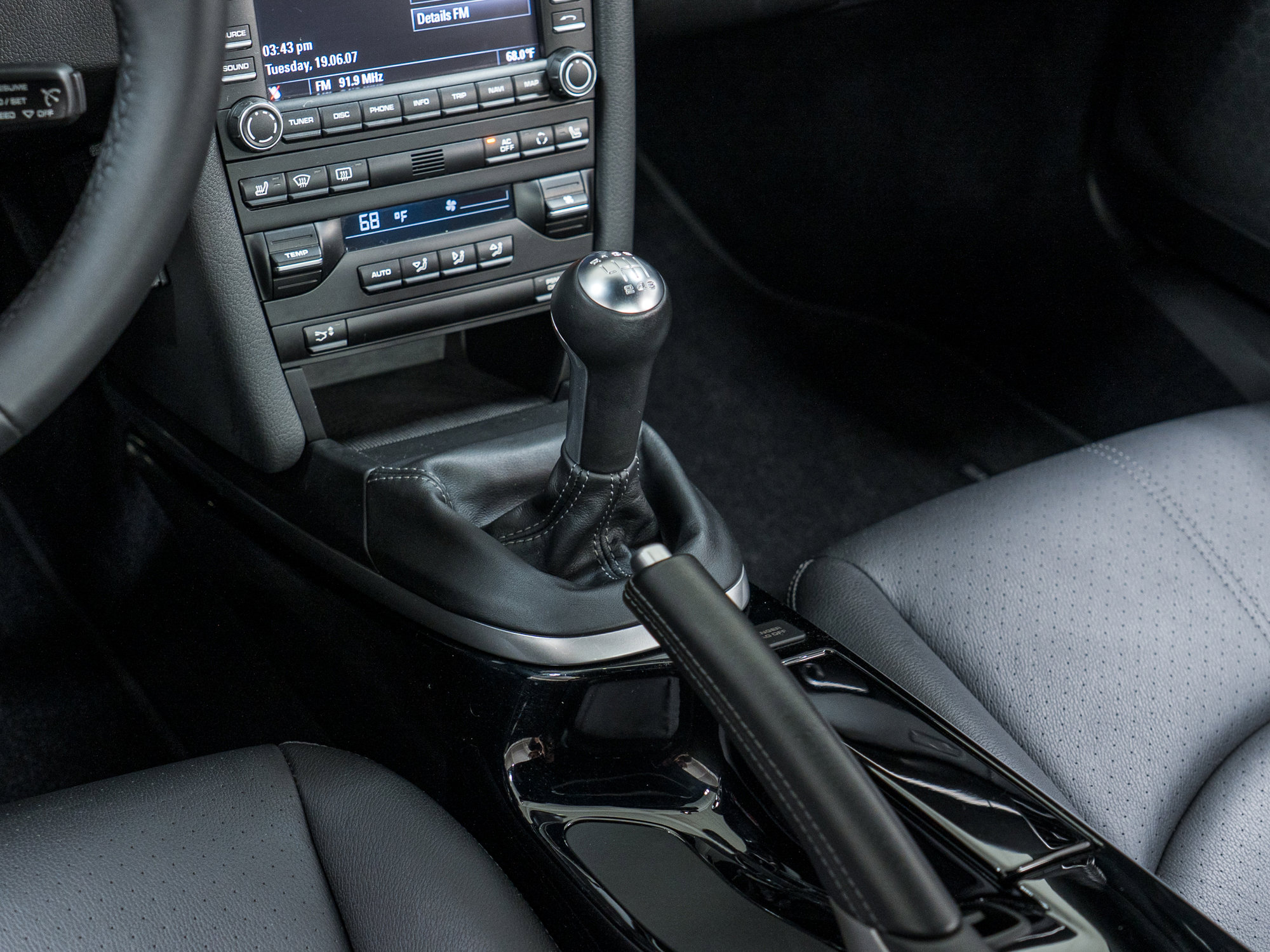 Used 2012 Porsche 911 Carrera Black Edition image 25