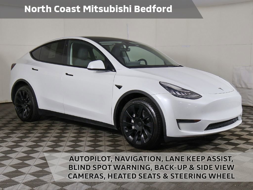 Used 2023 Tesla Model Y AWD image 1