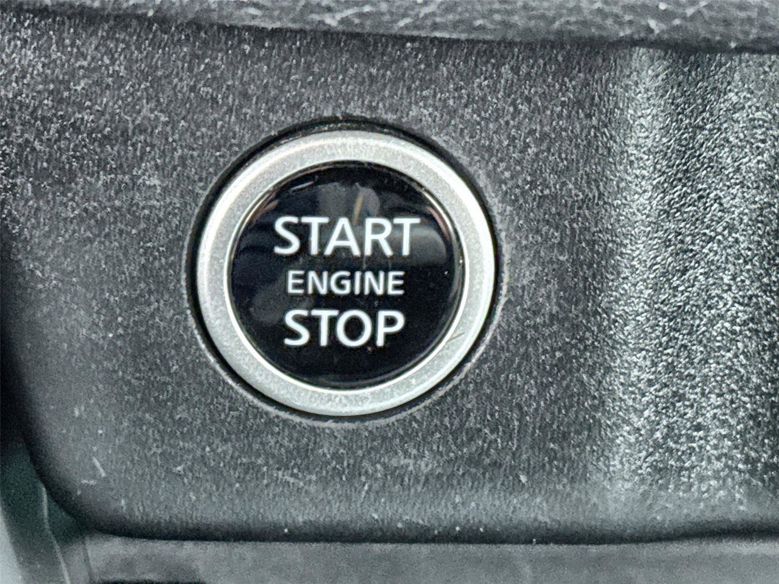 Used 2023 Nissan Rogue SV AWD/4WD image 24