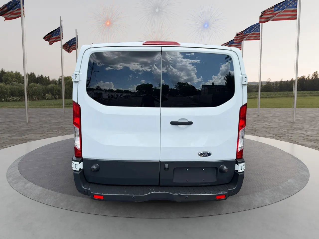 Used 2017 Ford Transit 350 XLT RWD image 10