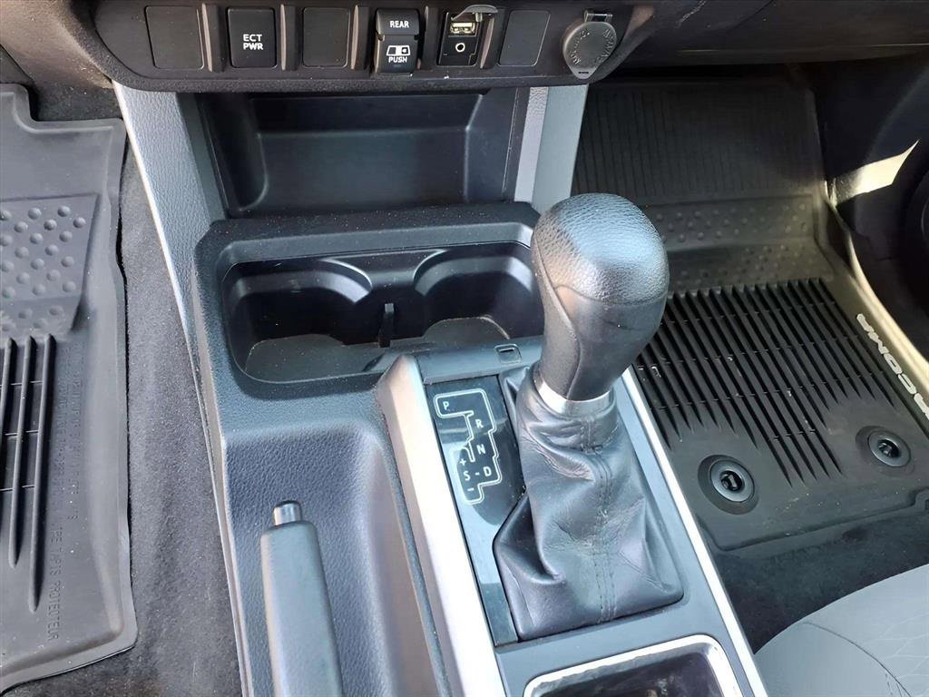 Used 2018 Toyota Tacoma SR5 image 17