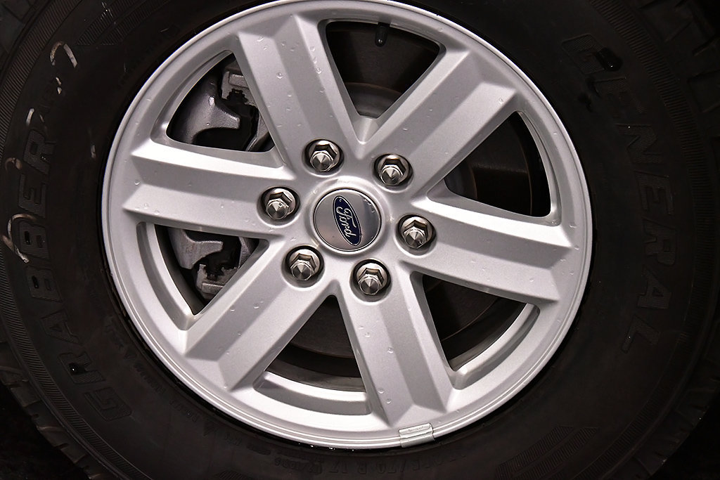 Used 2023 Ford F150 XLT w/ Equipment Group 301A Mid AWD/4WD image 9