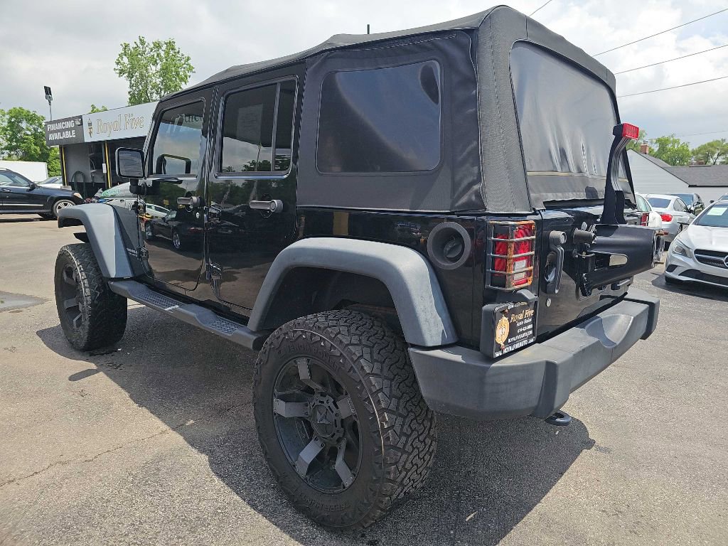 Used 2014 Jeep Wrangler Unlimited Rubicon w/ Connectivity Group image 14