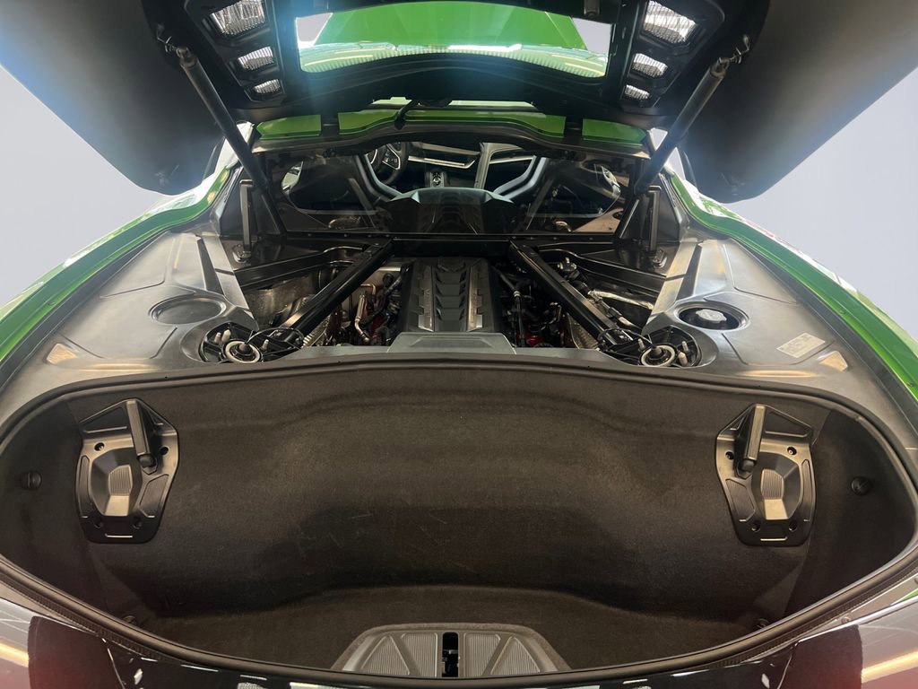 Used 2026 Chevrolet Corvette Stingray Coupe w/ Z51 Performance Package image 18