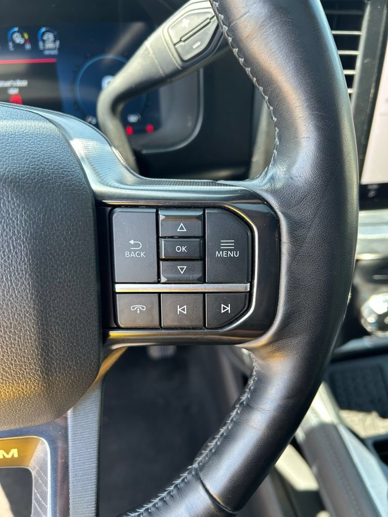 Used 2025 Ford F250 Platinum AWD/4WD image 16