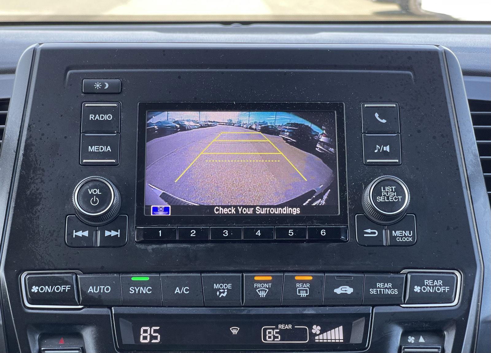 Used 2018 Honda Odyssey LX image 10