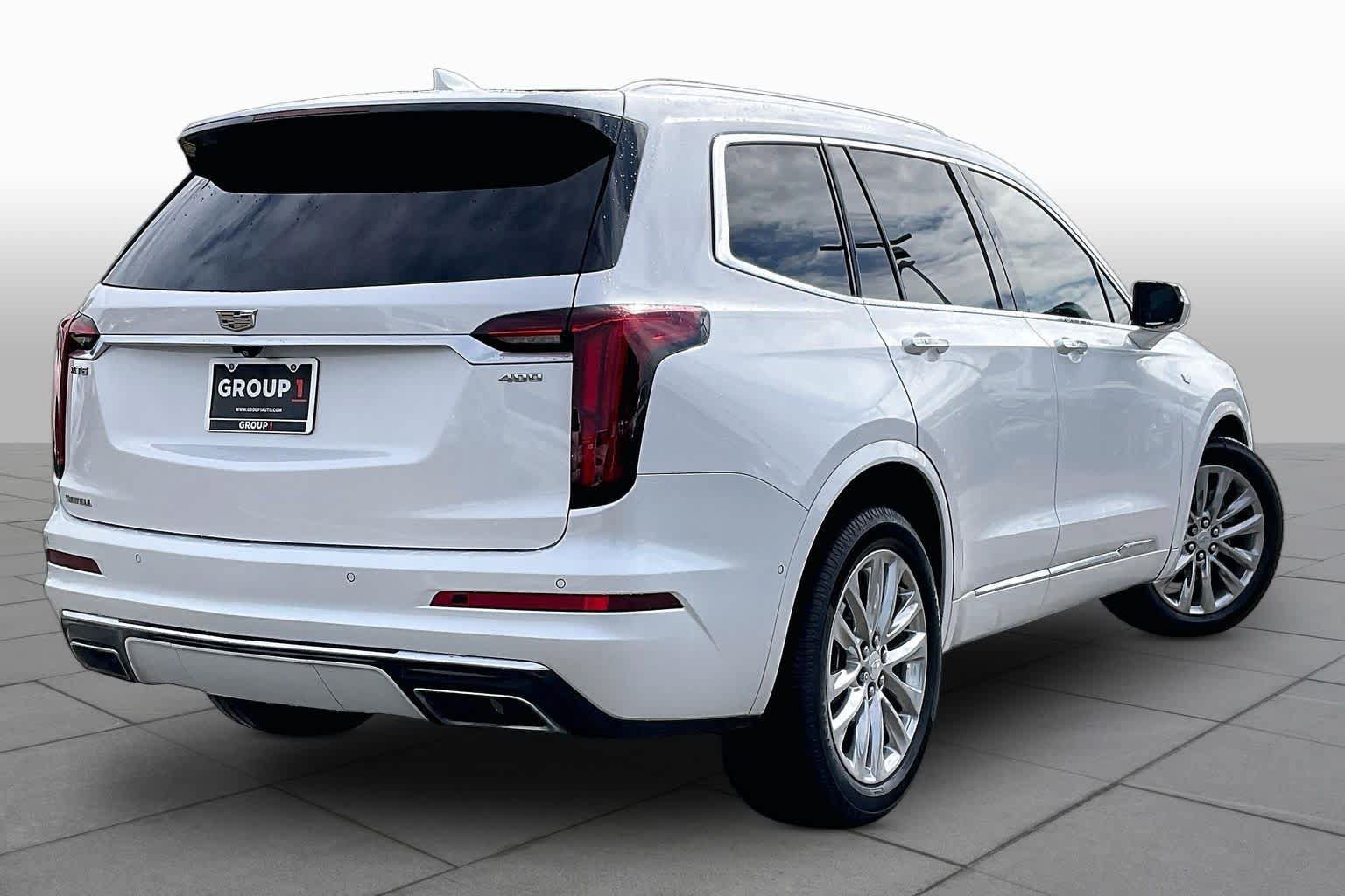 Used 2021 Cadillac XT6 Premium Luxury w/ Platinum Package FWD image 11