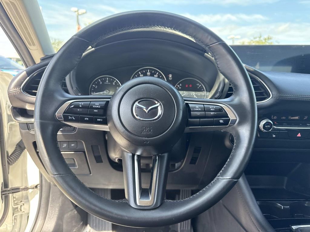 Used 2024 MAZDA MAZDA3 s FWD image 25