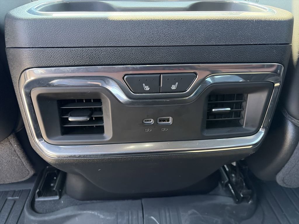 Certified 2024 GMC Sierra 3500 Denali Ultimate AWD/4WD image 29