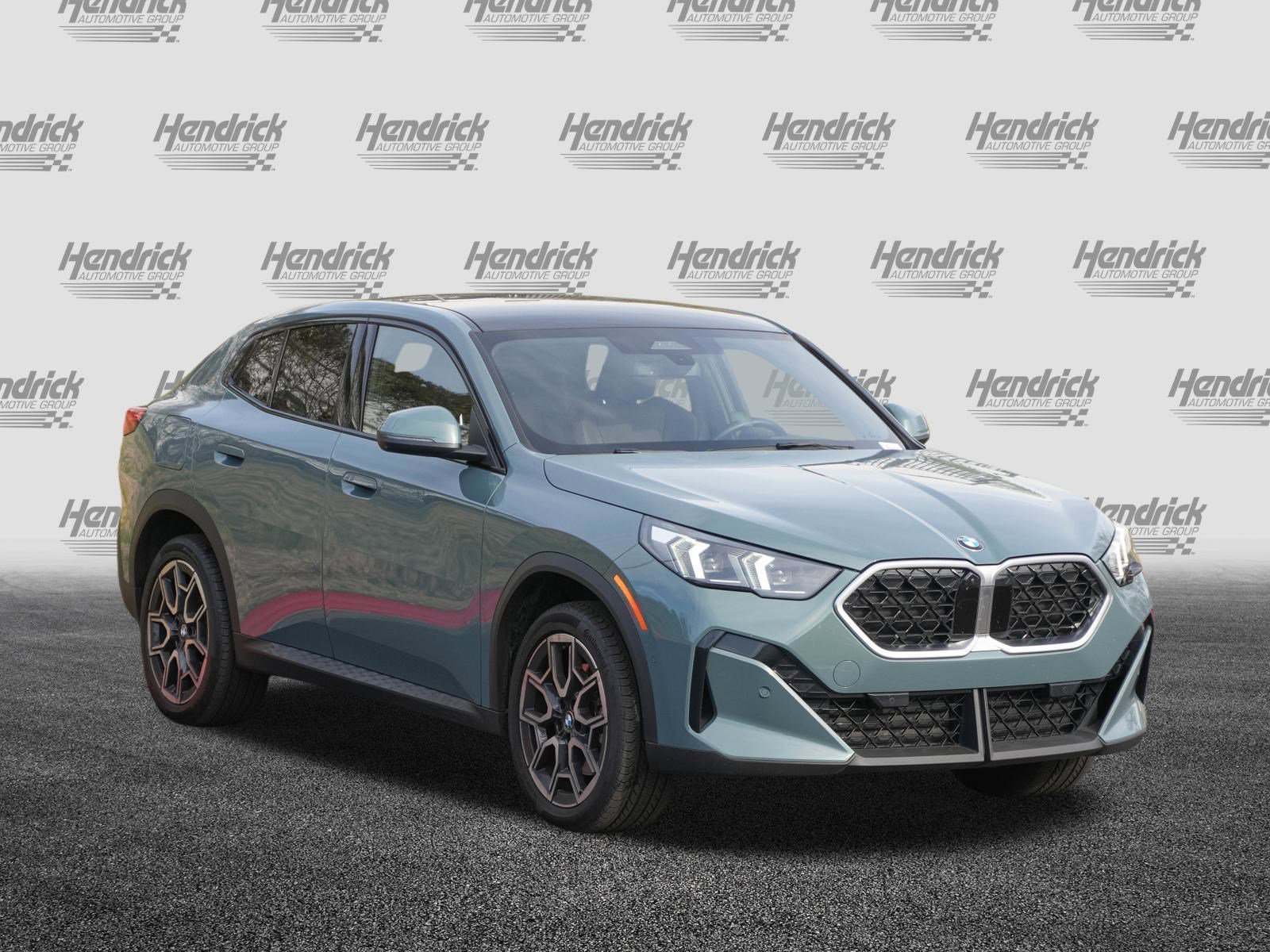 Certified 2025 BMW X2 xDrive28i image 2