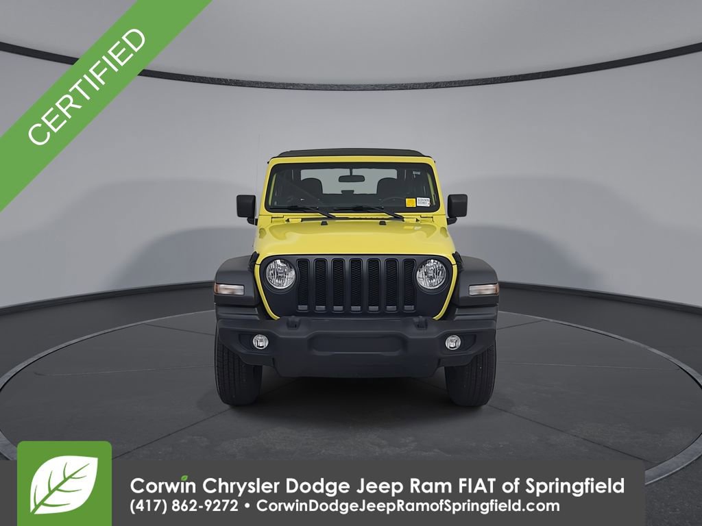 Certified 2022 Jeep Wrangler Sport AWD/4WD image 6