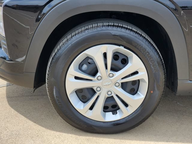 Used 2026 Chevrolet Trax LS FWD image 16