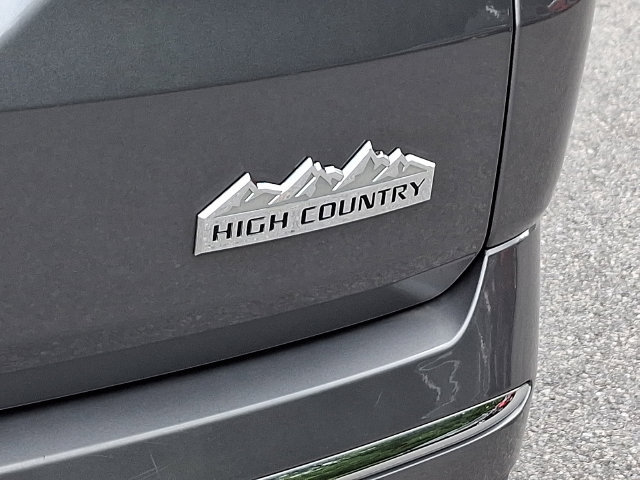 Used 2019 Chevrolet Traverse High Country AWD/4WD image 34