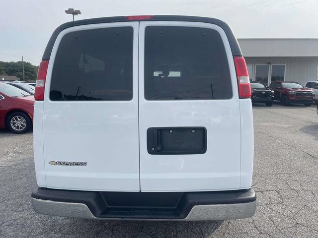 Used 2025 Chevrolet Express 3500 LT w/ LT Preferred Equipment Group RWD image 5