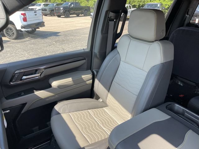 New 2026 Chevrolet Silverado 2500 ZR2 AWD/4WD image 24