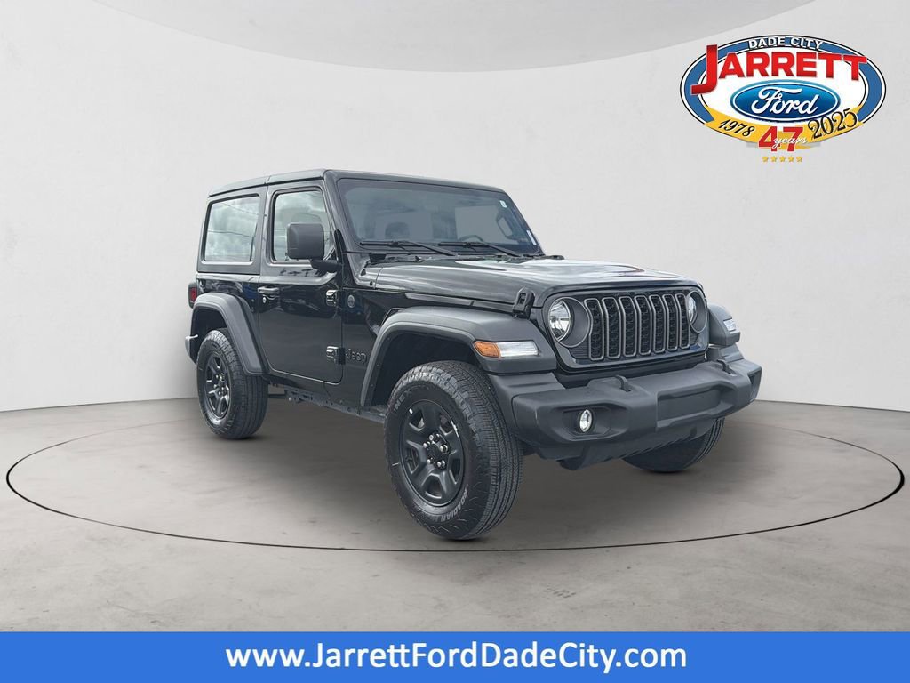 Used 2025 Jeep Wrangler Sport AWD/4WD image 1