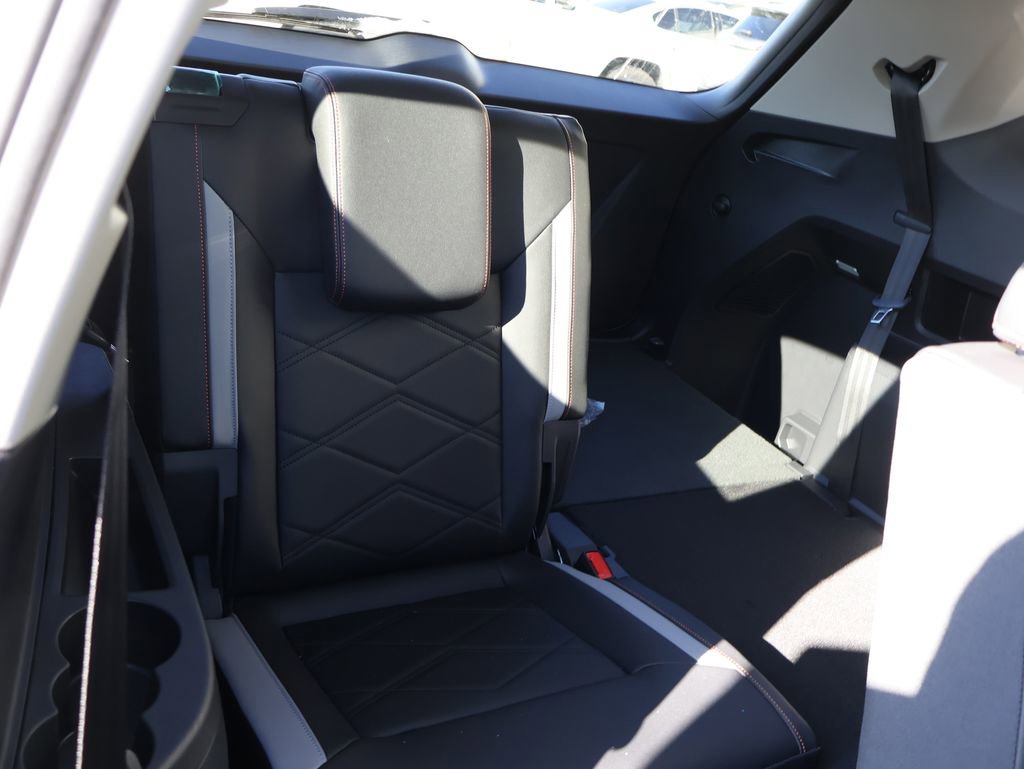 New 2026 Volkswagen Atlas Peak Edition AWD/4WD image 18
