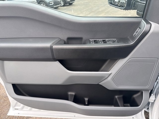 New 2026 Ford F350 XL w/ XL Chrome Package image 13