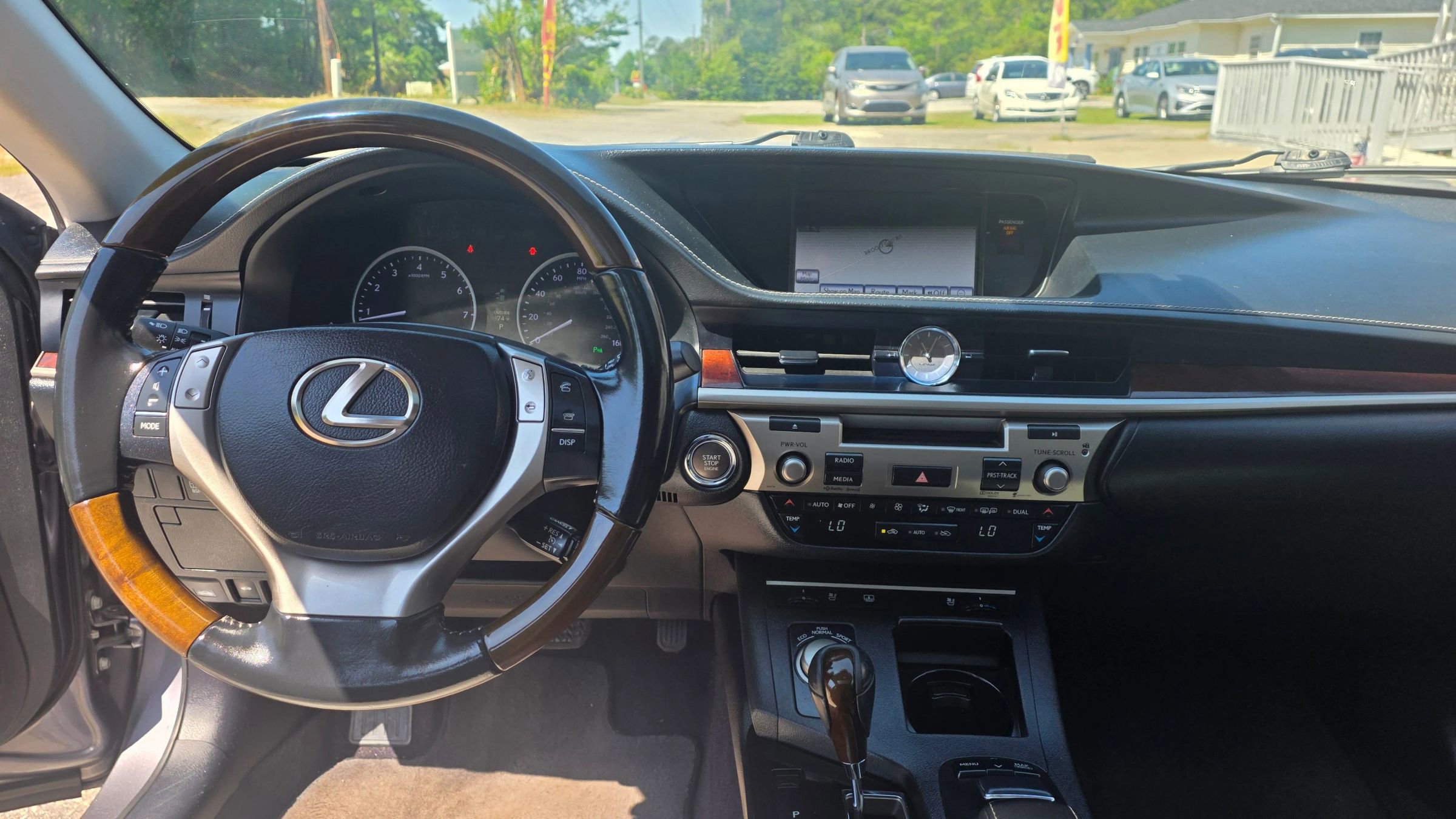 Used 2013 Lexus ES 350 w/ Luxury Pkg FWD image 11