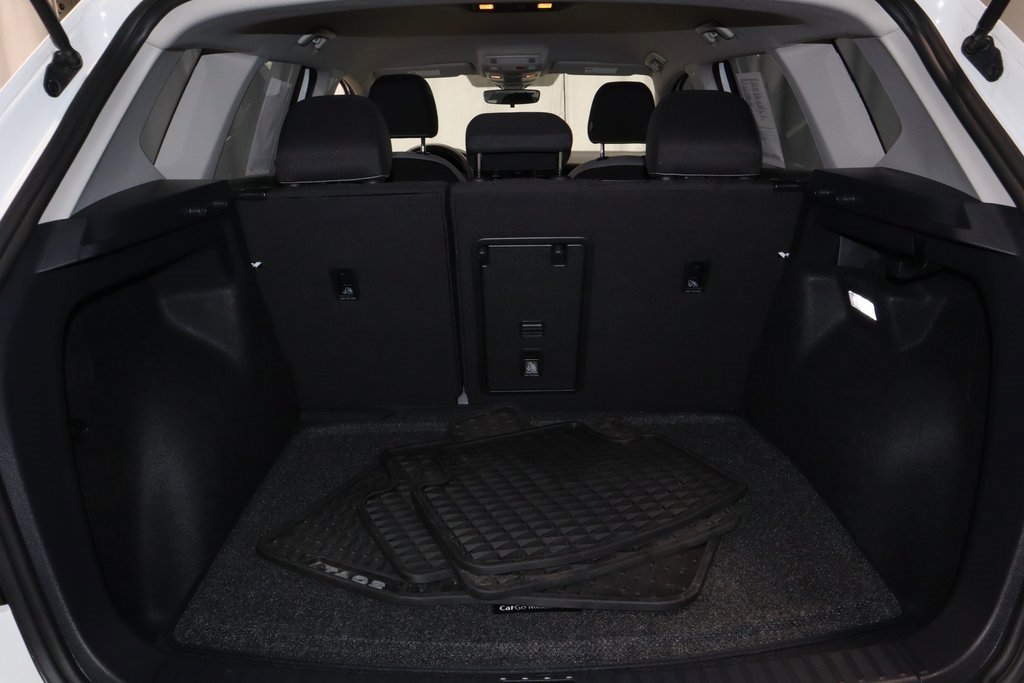 Used 2024 Volkswagen Taos S image 17