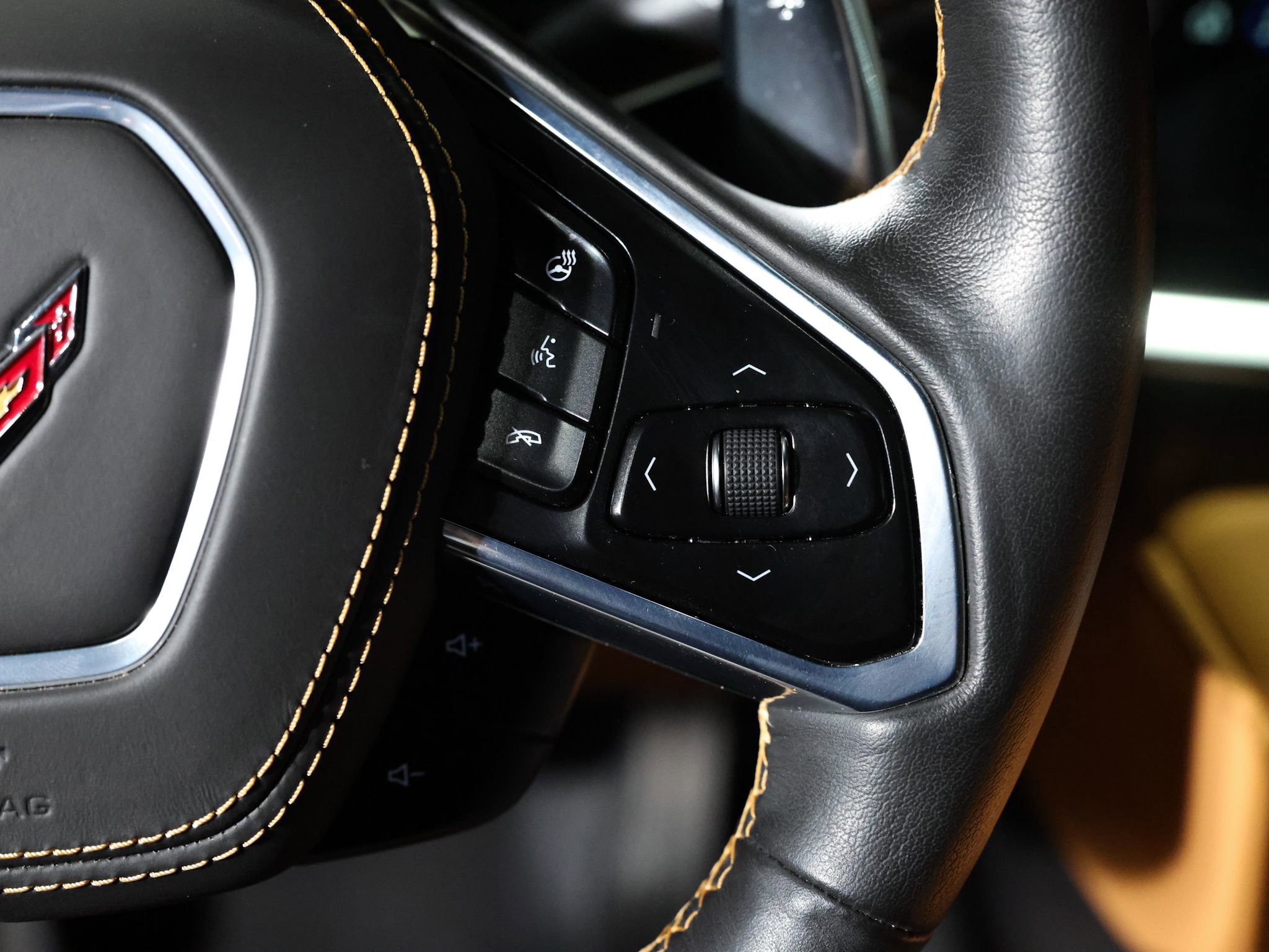 Used 2020 Chevrolet Corvette Stingray Premium Cpe w/ 3LT Preferred Equipment Group image 33