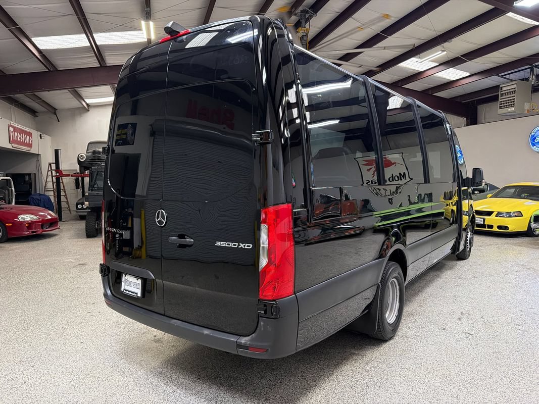 Used 2019 Mercedes-Benz Sprinter 170 Cargo image 7