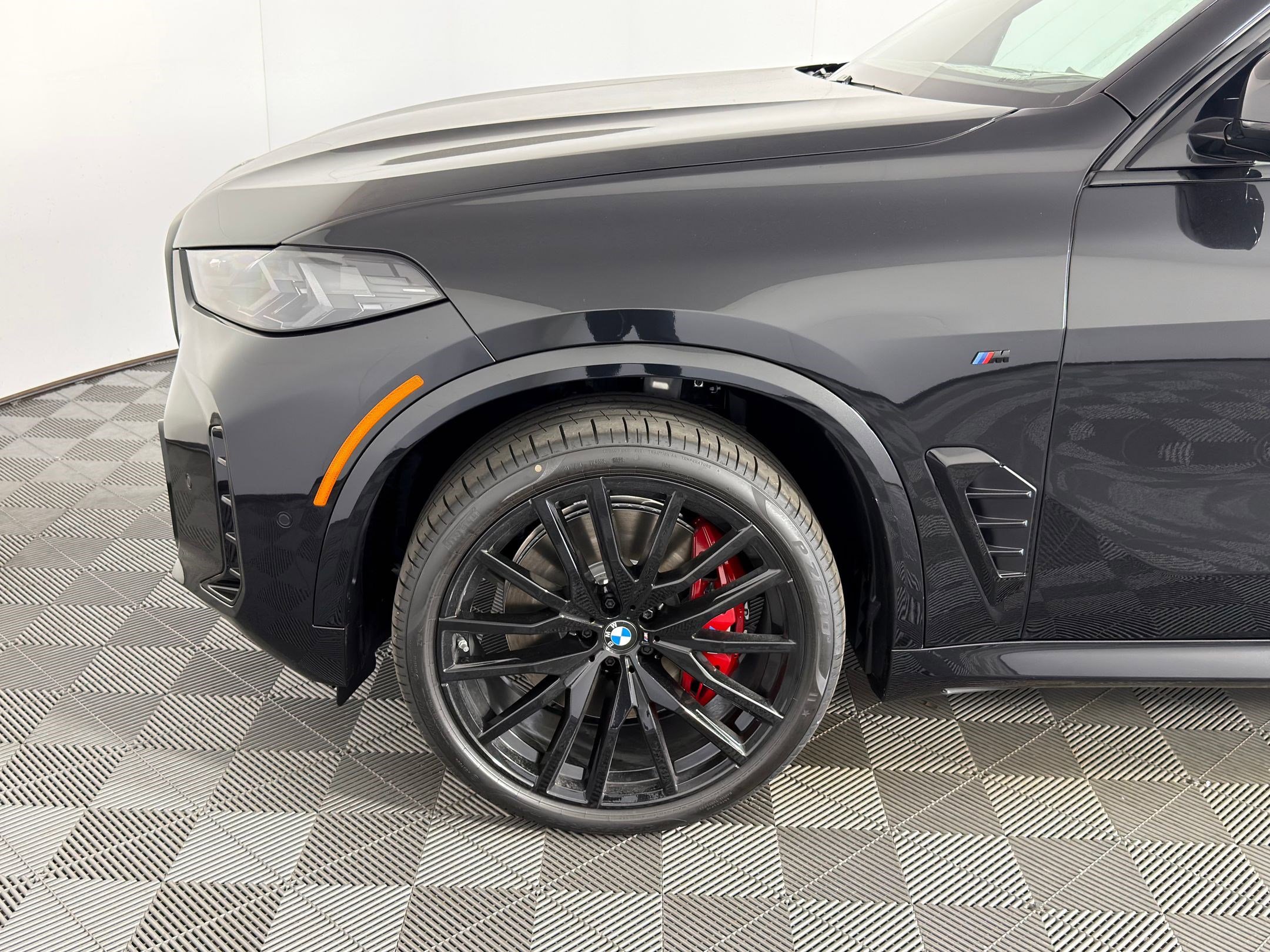 New 2026 BMW X5 M60i image 11