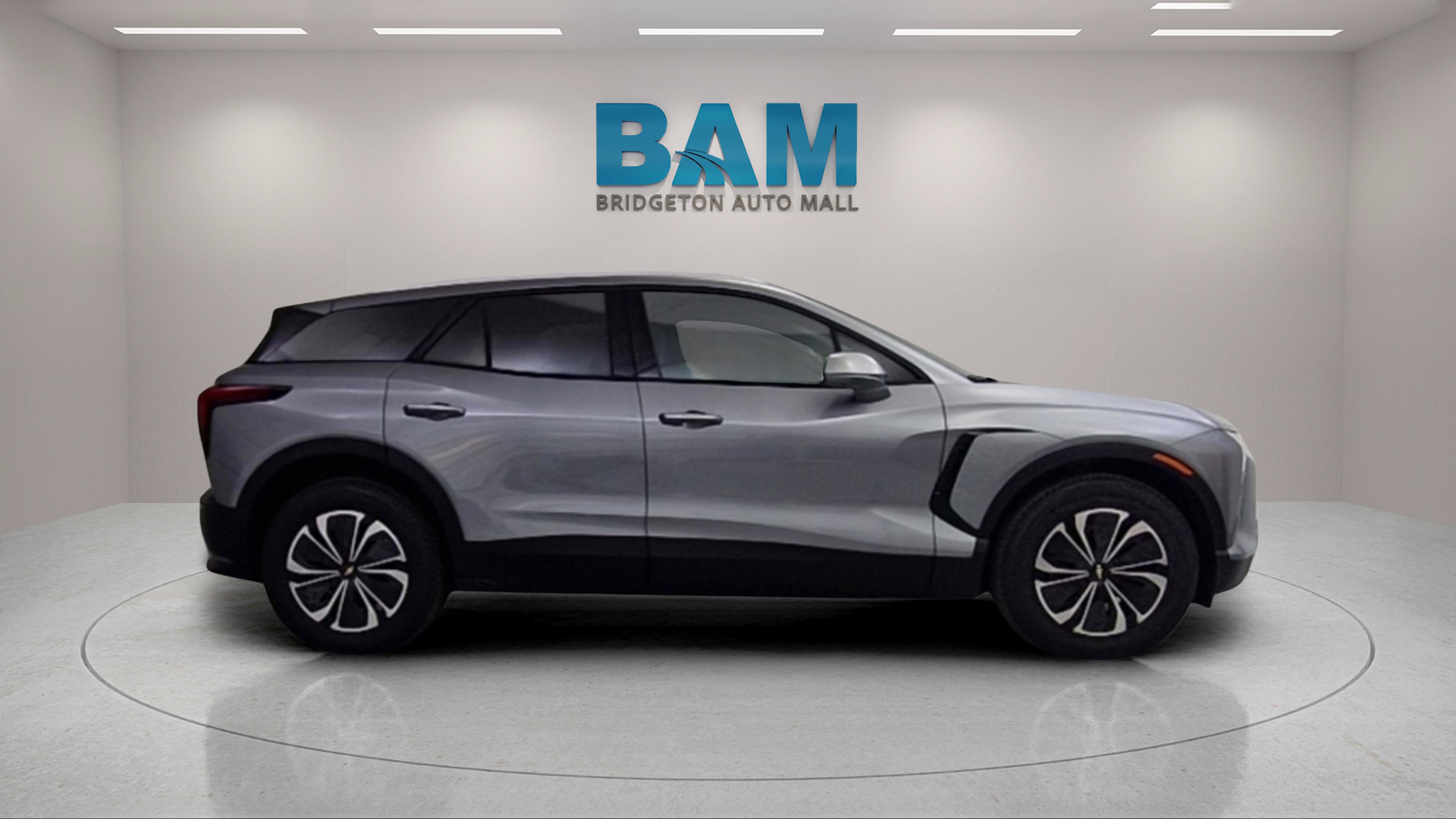 New 2025 Chevrolet Blazer EV LT AWD/4WD image 11