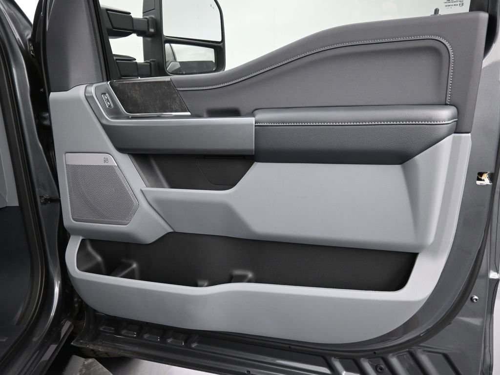 New 2026 Ford F250 XLT w/ XLT Premium Package image 2