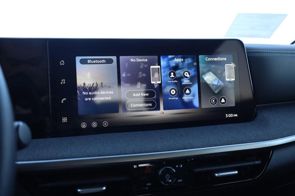 New 2026 Nissan Kicks SV w/ SV Premium Package image 13