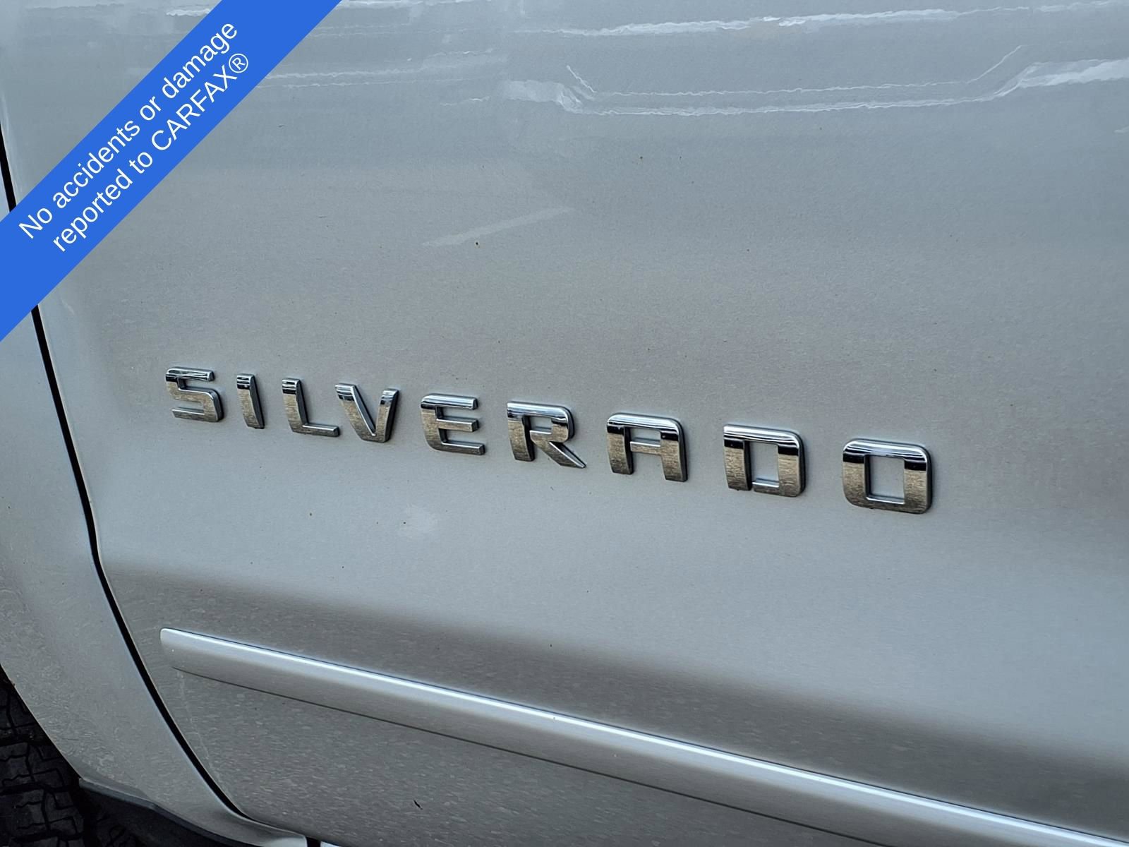 Used 2018 Chevrolet Silverado 1500 LT w/ All Star Edition AWD/4WD image 13