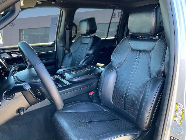 Used 2022 Jeep Wagoneer Series II w/ Premium Group I AWD/4WD image 23