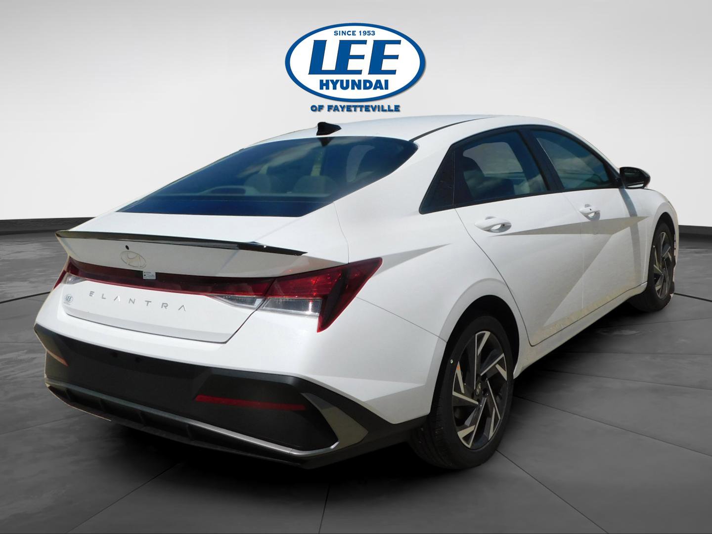 Certified 2025 Hyundai Elantra Sport image 3