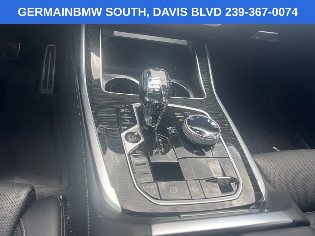 Certified 2022 BMW X7 xDrive40i w/ M Sport Package AWD/4WD image 12