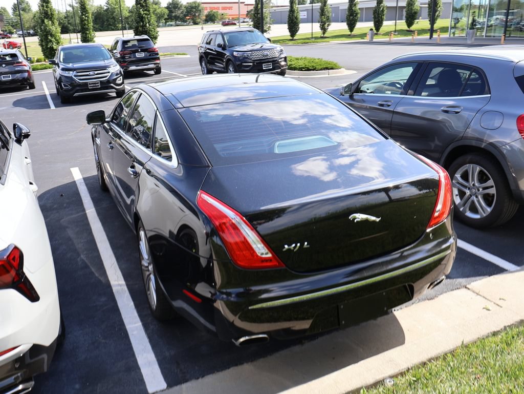 Used 2011 Jaguar XJ L RWD image 14
