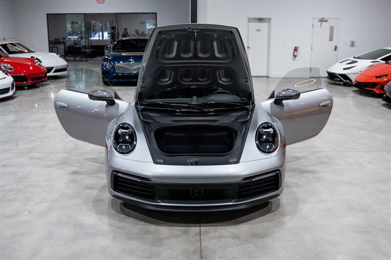 Used 2024 Porsche 911 Carrera T RWD image 38