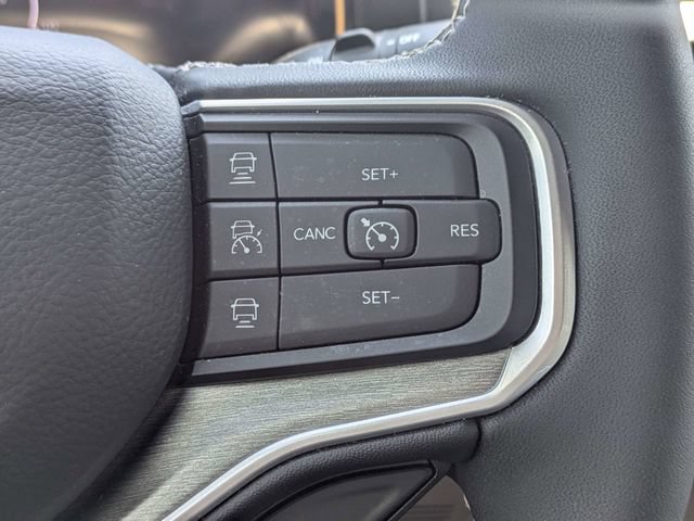 Used 2025 Jeep Wagoneer 4WD w/ Convenience Group I image 25