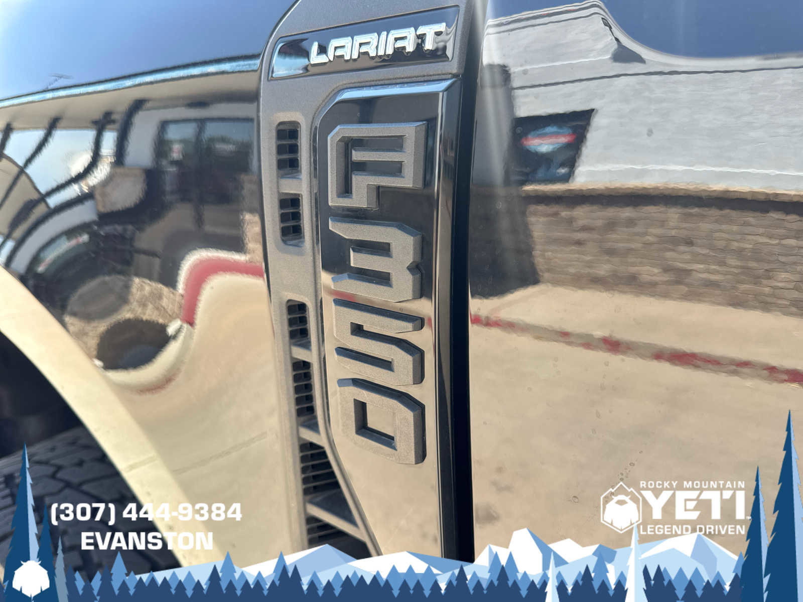 Used 2024 Ford F350 Lariat w/ Sport Appearance Package image 26