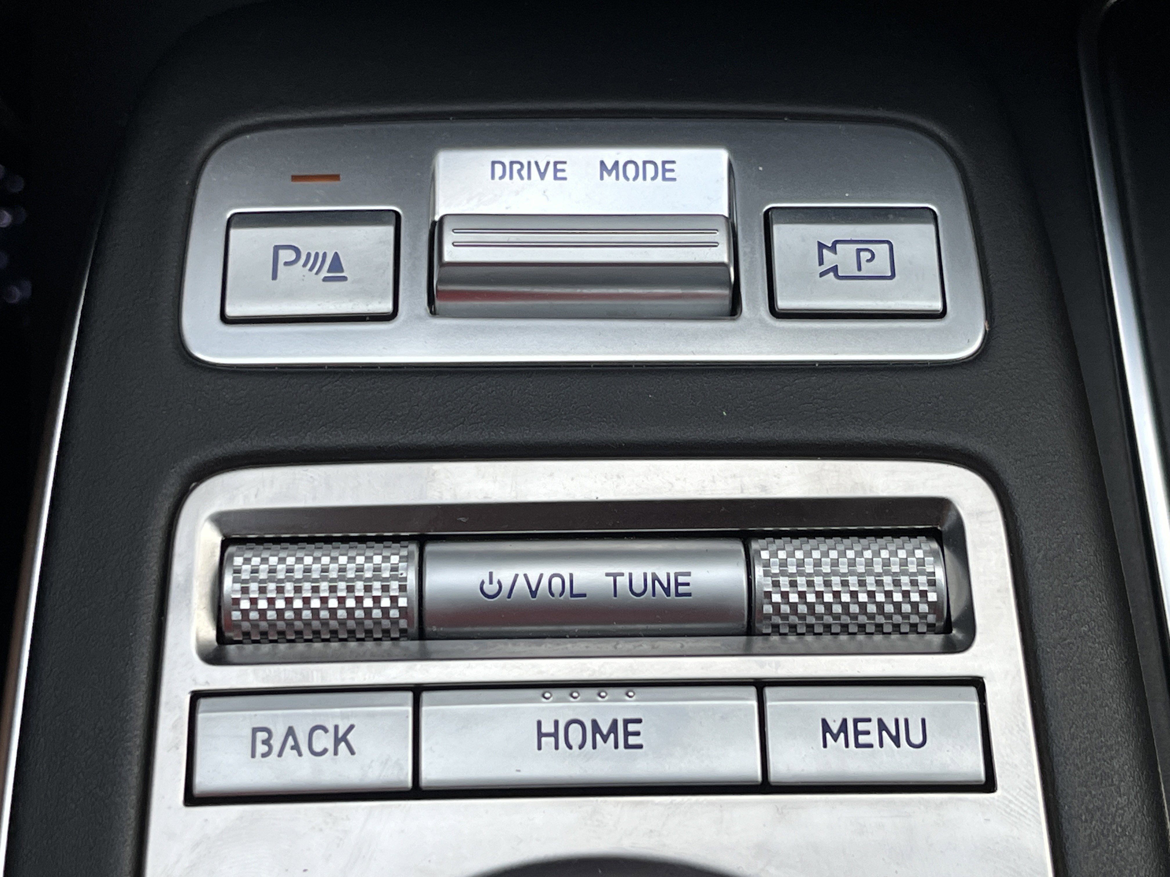 Used 2025 Genesis GV70 3.5T Sport w/ Sport Advanced Package image 9