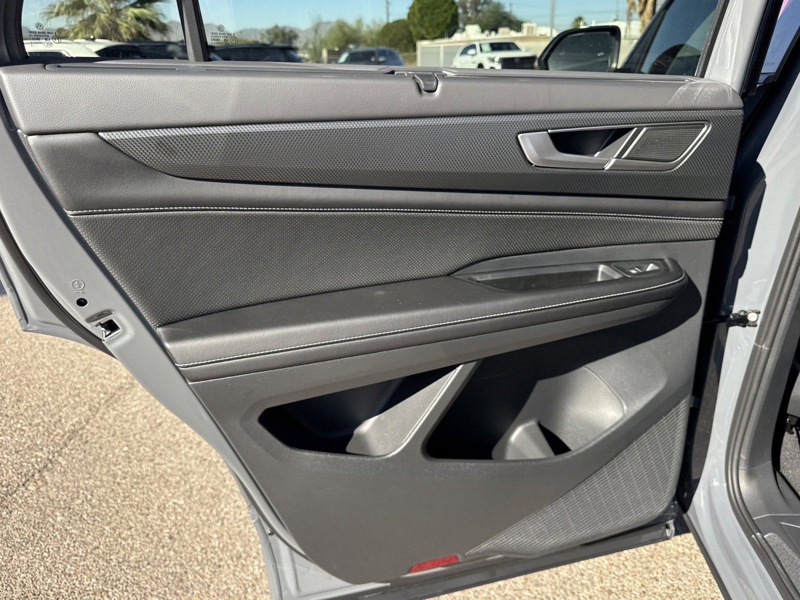 New 2026 Volkswagen Atlas Cross Sport SEL R-Line image 21