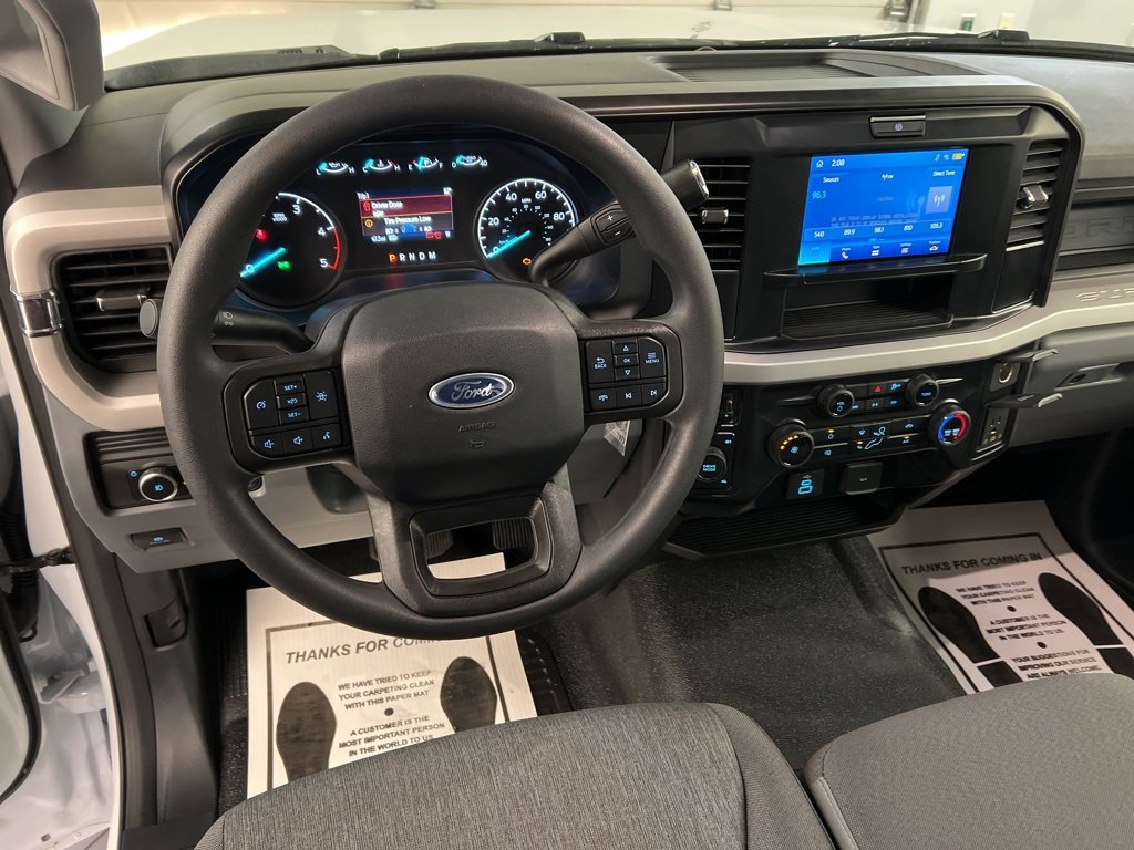 New 2026 Ford F550 4x4 Regular Cab Super Duty image 7