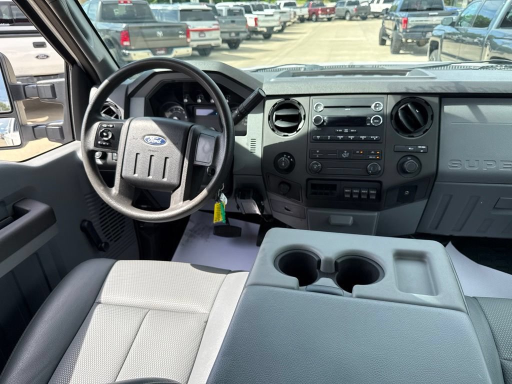 Used 2016 Ford F250 XL w/ XL Appearance Package AWD/4WD image 8