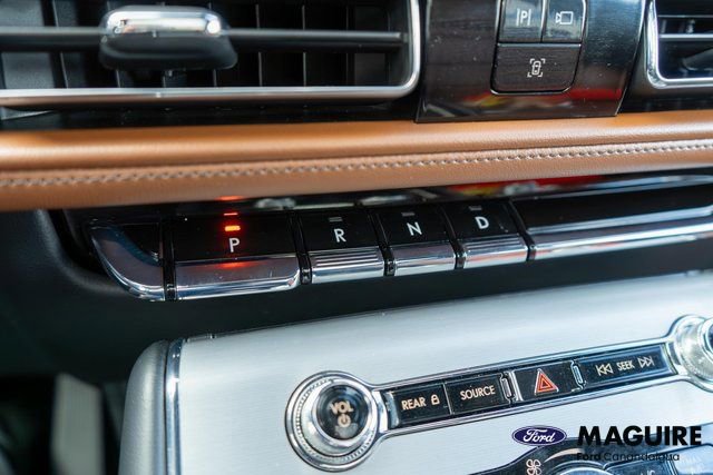 Used 2024 Lincoln Aviator Reserve w/ Equipment Group 201A image 30