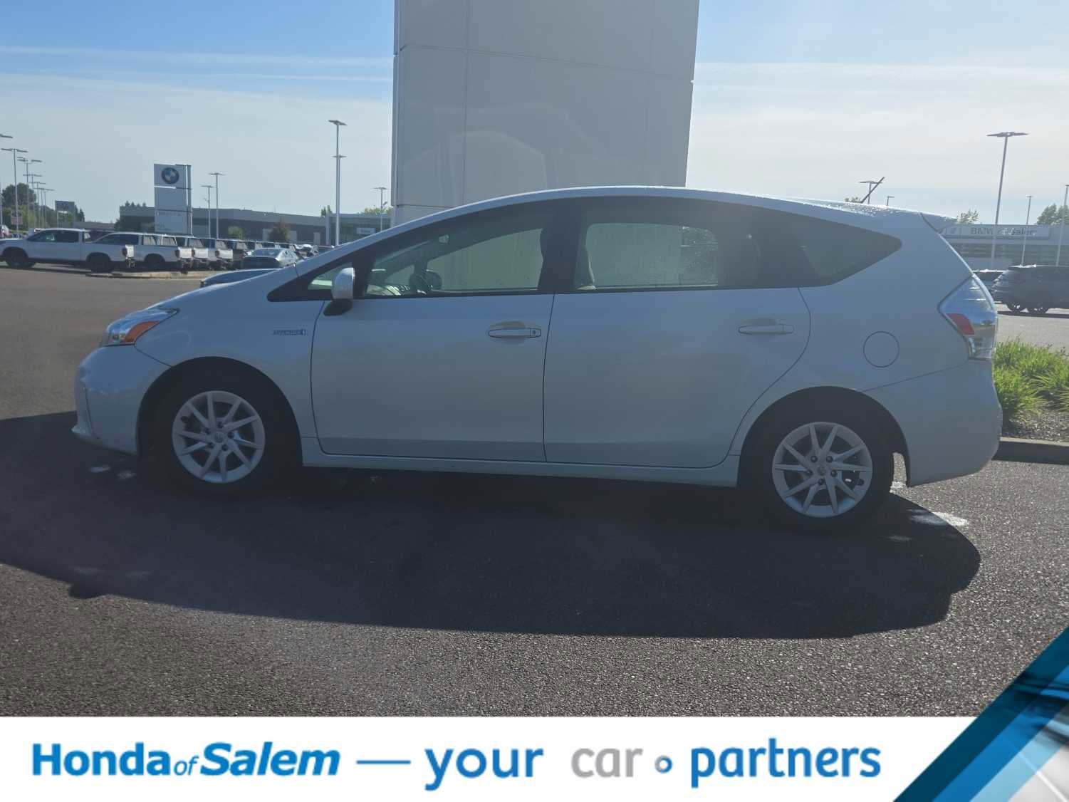 Used 2012 Toyota Prius V Three FWD image 3
