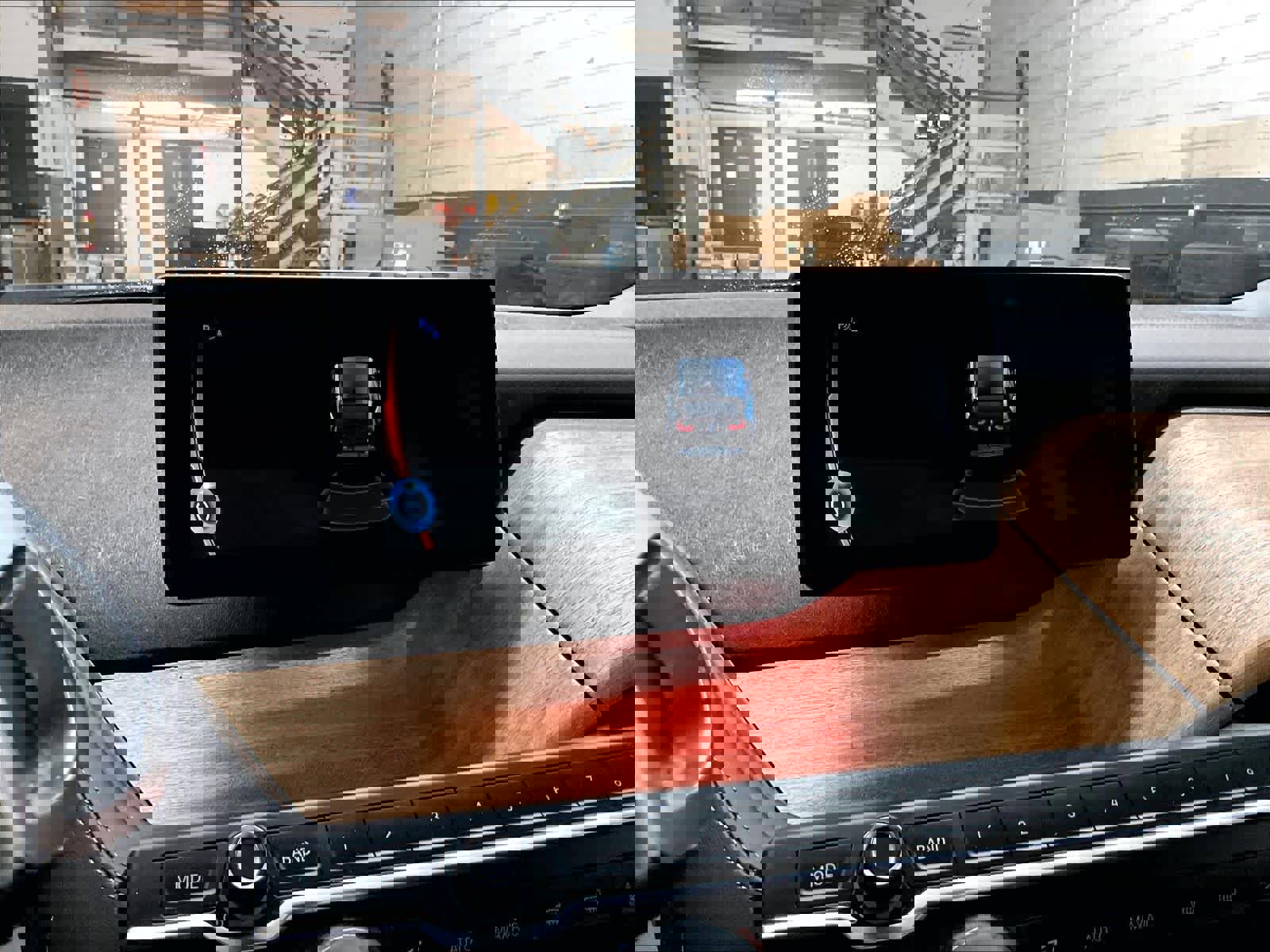 Used 2014 BMW i3 image 23