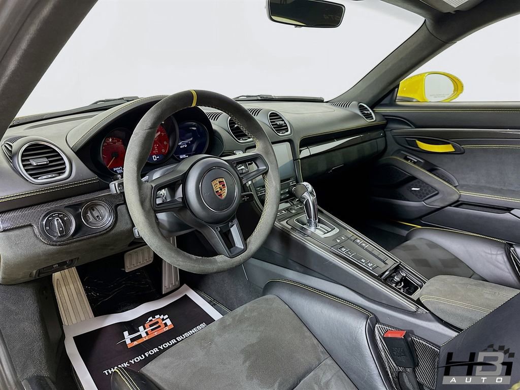 Used 2022 Porsche 718 Cayman GT4 RWD image 10