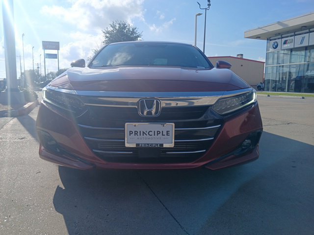 Used 2022 Honda Accord Touring image 2