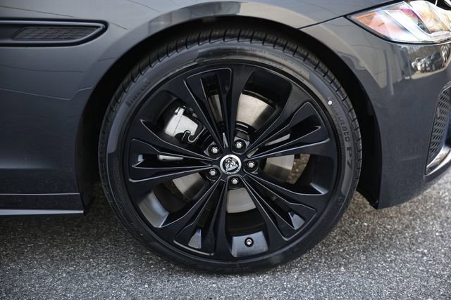 New 2024 Jaguar XF R-Dynamic SE AWD/4WD image 15