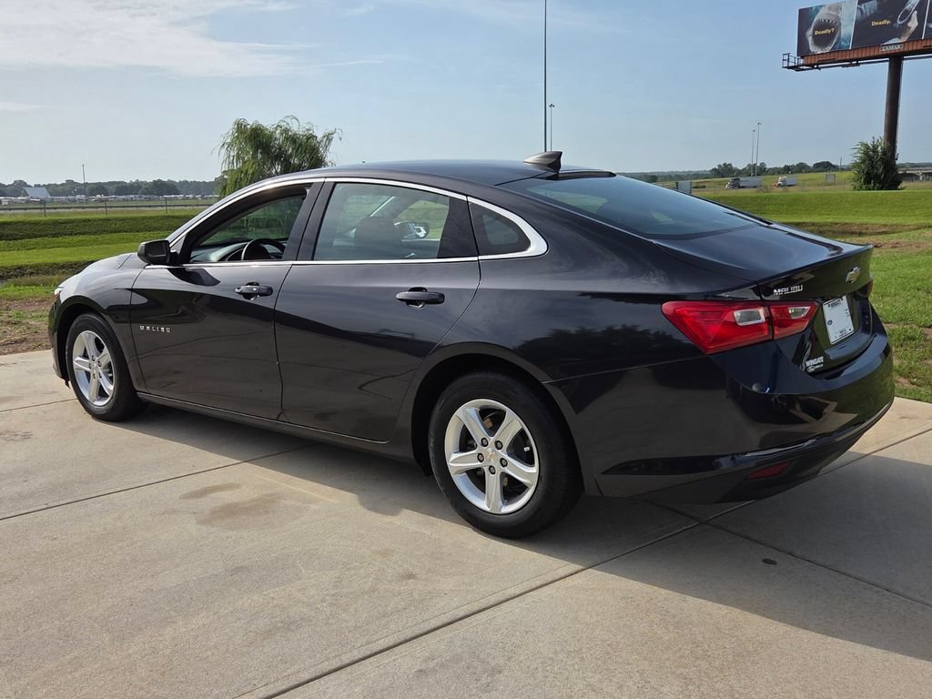 Used 2022 Chevrolet Malibu LS FWD image 8